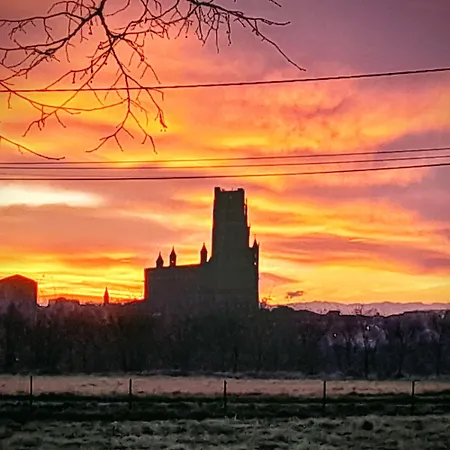 A La Campagne Avec Vue Sur La Cathedrale - Holiday home Albi